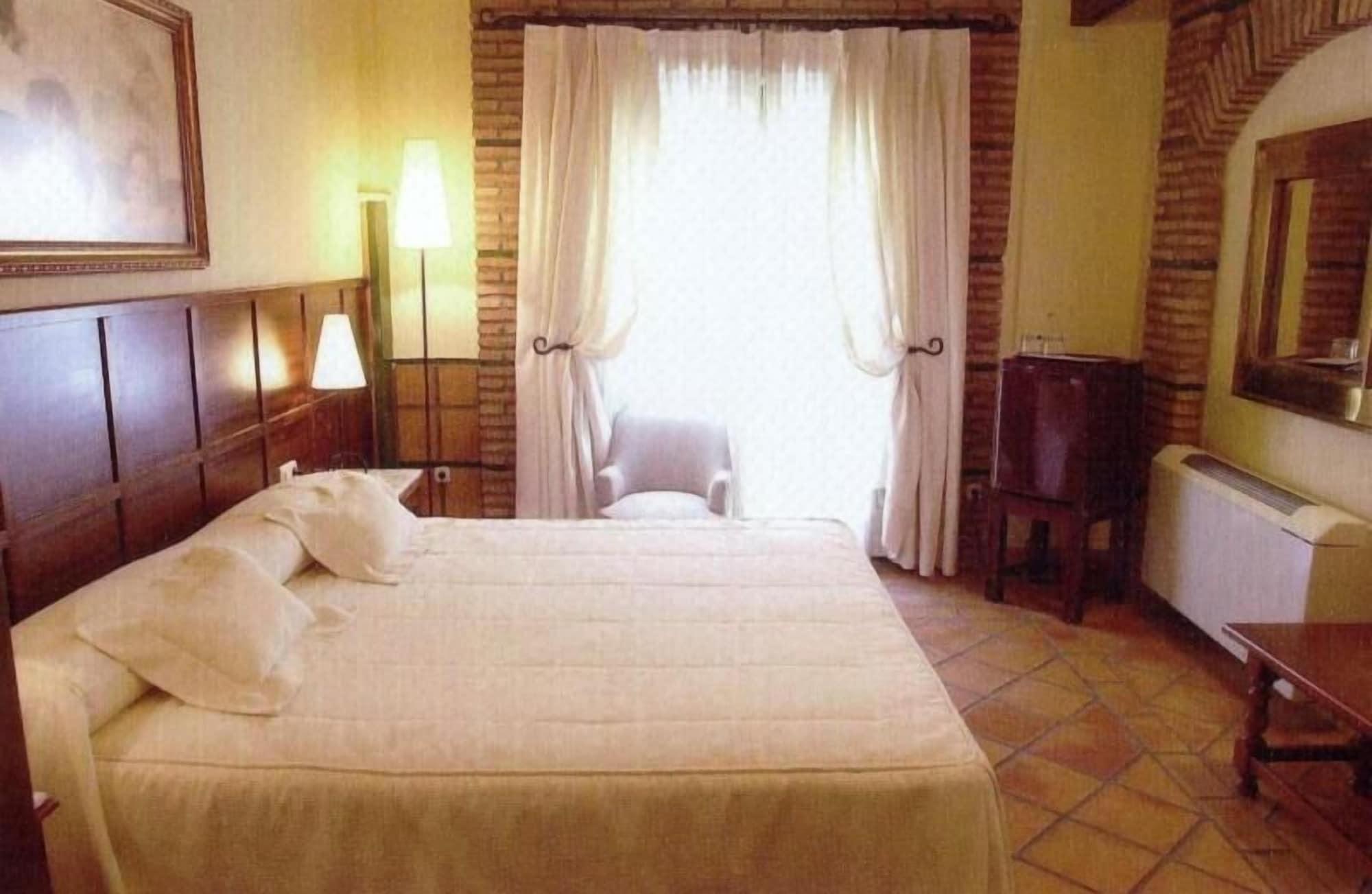 Hotel Don Gonzalo Montilla Exterior photo